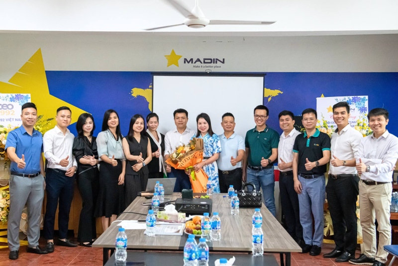 CEO1992 đặt tầm nhìn trở thành một tổ chức uy tín, là chỗ dựa vững chắc cho các doanh nhân sinh năm 1992 trong hành trình chinh phục những mục tiêu lớn.