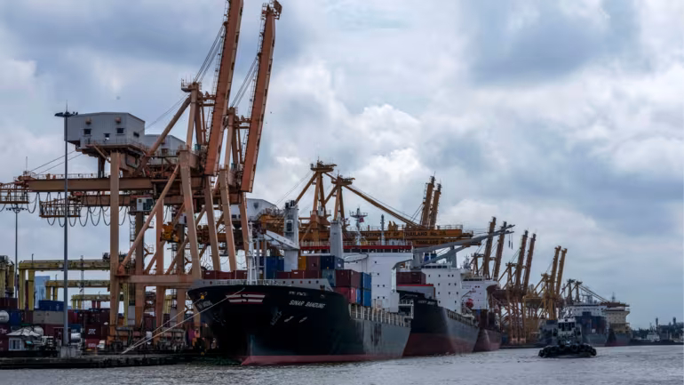 Cảng Bangkok: Trung Quốc là điểm đến xuất khẩu lớn thứ hai của Thái Lan sau Mỹ và là nguồn nhập khẩu hàng đầu của nước này, chiếm gần 1/4 tổng lượng hàng hóa. Ảnh: Nikkei Asia