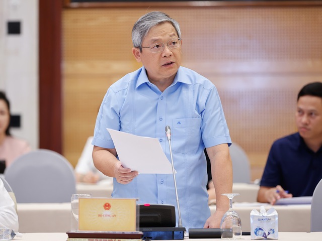 img7847-1722853831461127857372-1858 Thiếu tướng Hoàng Anh Tuyên - người phát ngôn Bộ Công an trả lời báo chí.