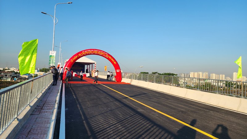 Thông xe cầu Phước Long, người dân khu nam TP.HCM