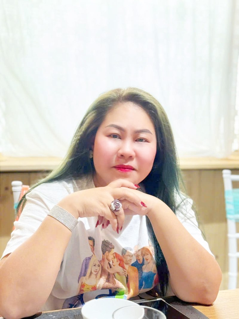 Ca sĩ Hồng Phượng muốn ‘đáp đền’ đàn anh ‘treo mic’ do ủng hộ mình