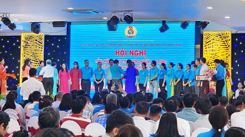 Công đoàn các Doanh nghiệp Công ích và Dịch vụ Thương mại TP HCM tổng kết hoạt động năm 2024