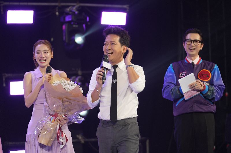 Tái Định Nghĩa Thời Trang Cùng WOW ra mắt BST với Nhã Phương, Ninh Dương Lan Ngọc