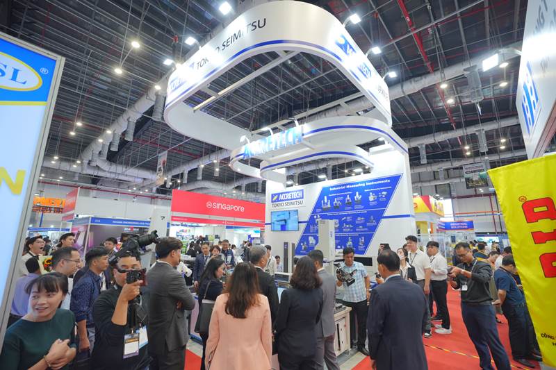 Khai mạc triển lãm VIMF 2025 tại tỉnh Bình Dương