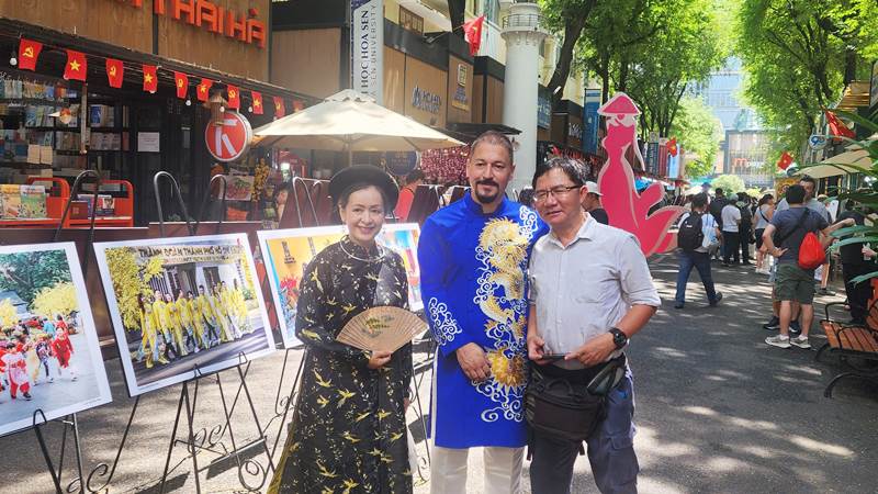 Ngày hội Văn hóa Áo dài TPHCM 2025: Áo dài tri ân lan tỏa yêu thương