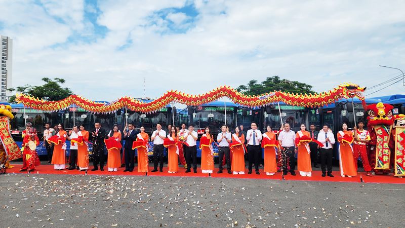 TP.HCM đưa 35 tuyến buýt mới vào hoạt động với hàng trăm xe điện tiện nghi