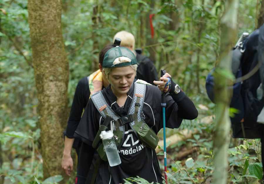 Khi các “Anh trai” học cách sinh tồn: Góc khuất cảm xúc chưa từng kể tại “Say Hi Rực Rỡ”
