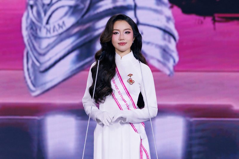 Nguyễn Ngọc Linh trở thành Hoa khôi Sinh viên 2026